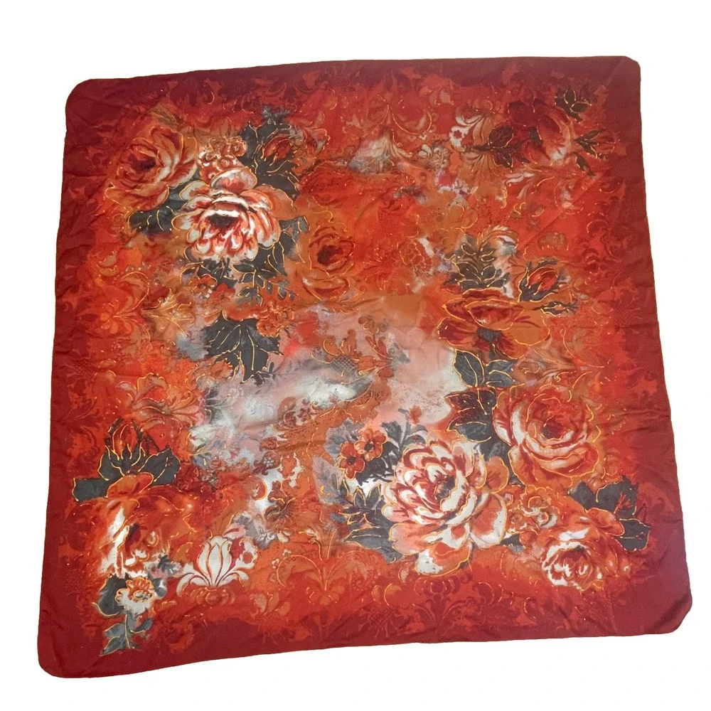 Beautiful 18 Collection Eighteen floral scarf 36x36‎ Red Roses Feminine Pretty